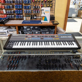 Vintage Roland Juno 106 Synthesizer